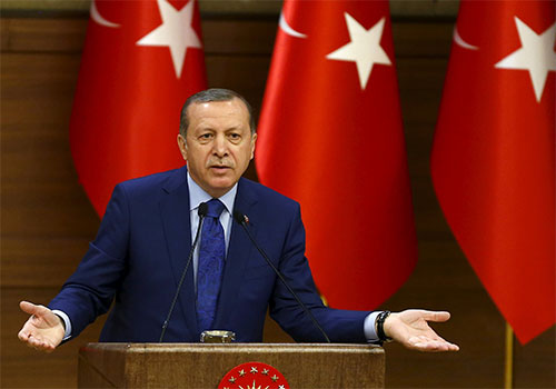 Erdogan carga contra Occidente Erdogan carga contra Occidente, al que acusa de apoyar al terrorismo